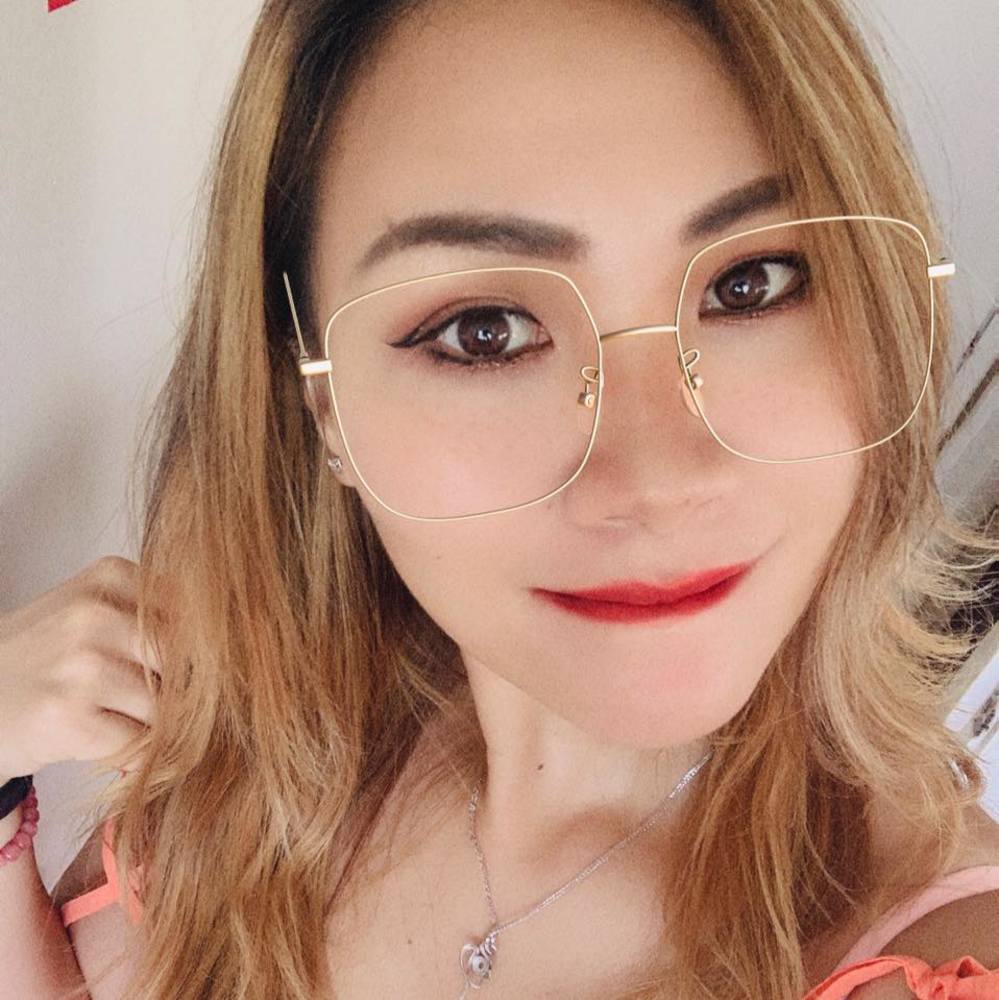 Meet your Posher, Erica